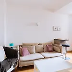 Spacious & Stylish 2Bd Apartment Beaugrenelle!