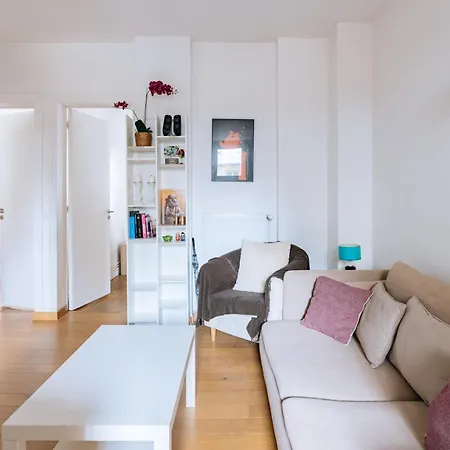 Spacious & Stylish 2bd Beaugrenelle! * Parigi
